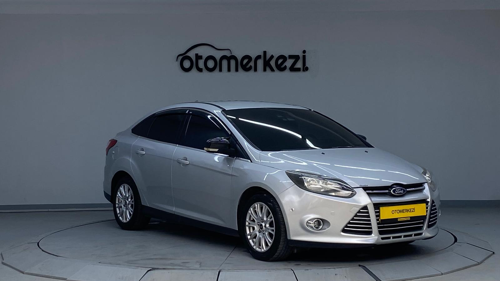 FORD FOCUS 3
